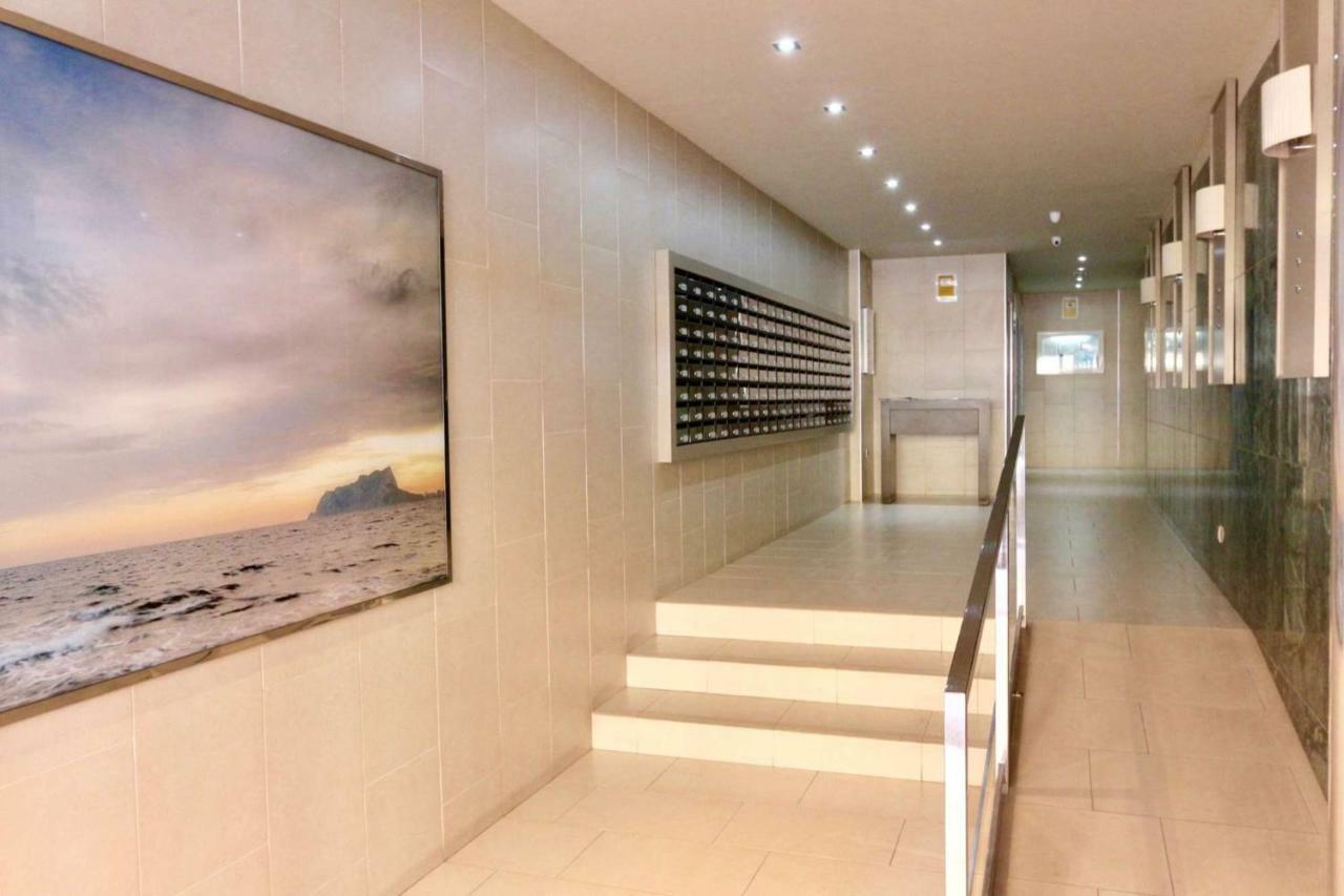 3- Bedroom Apartment In The Centre Of Calpe With Nice Living Room, 1 Bathroom. Екстер'єр фото