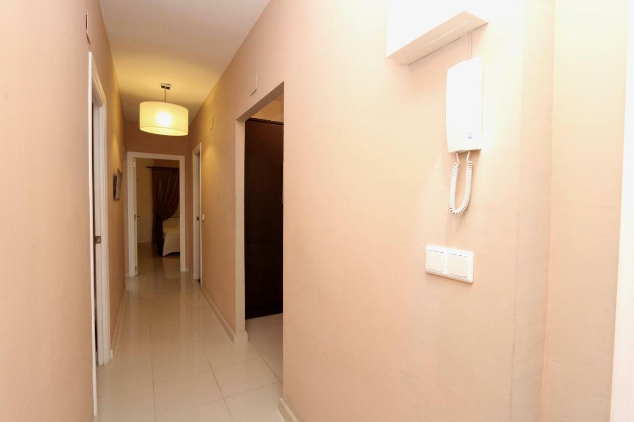3- Bedroom Apartment In The Centre Of Calpe With Nice Living Room, 1 Bathroom. Екстер'єр фото