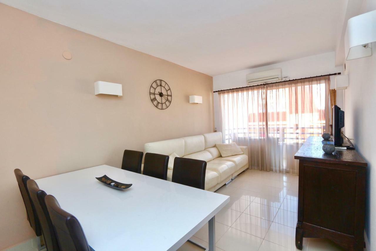 3- Bedroom Apartment In The Centre Of Calpe With Nice Living Room, 1 Bathroom. Екстер'єр фото